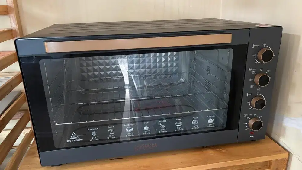 DIJUAL SATU SET OVEN DAN MIXER SIGNORA KONDISI SEPERTI BARU