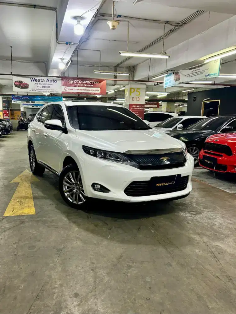 KM 72rb Toyota Harrier 2.0 Premium Advance 2015 Low KM 2014