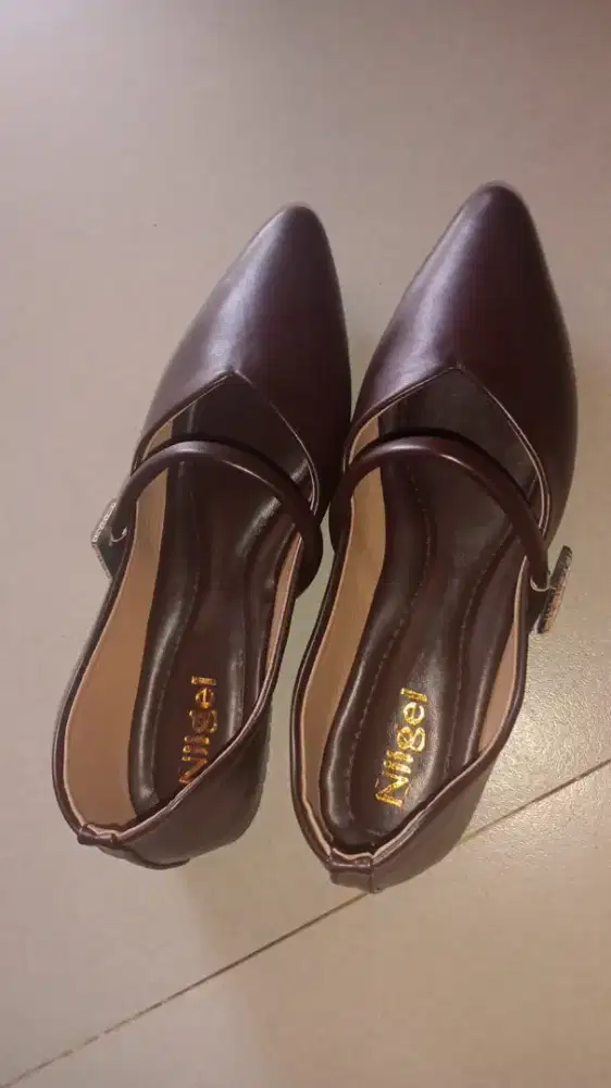 Niigel Mita Sepatu