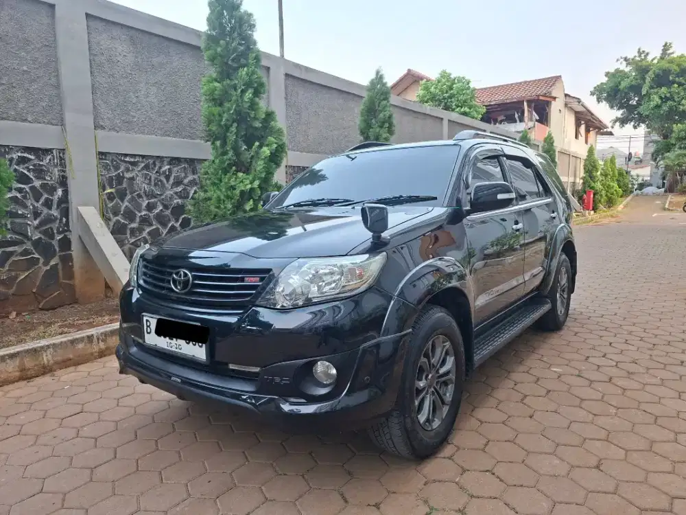 (Harga Cash) Fortuner 2.7 G Lux S TRD AT Bensin NIK 2015 Hitam.