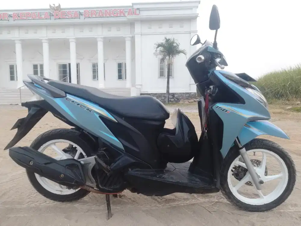 Honda Vario kzr 125cc full injeksi irit body besar jok Luas siap pakai