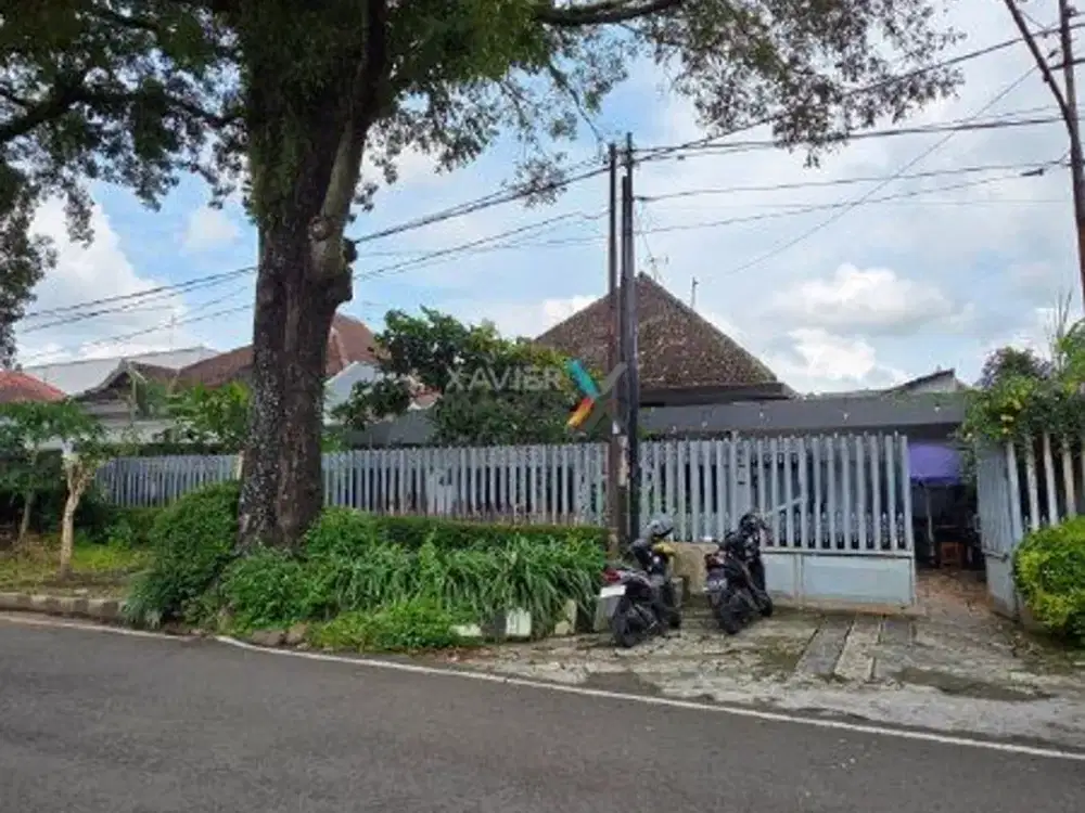 Dijual Rumah Klasik di Jalan Gunung - Gunung, Klojen Malang