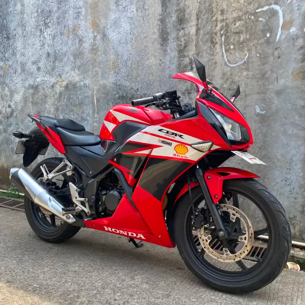 CBR150R ORISINIL PABRIK MULUS LOW KM45RB
