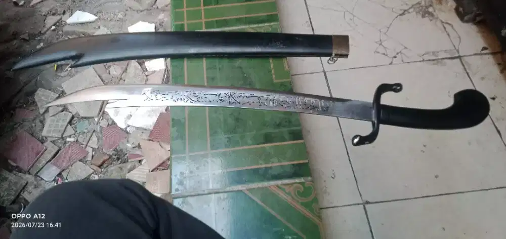 Di jual pedang Zulfikar tajam 200 ribu .( Hanya untuk pajangan )
