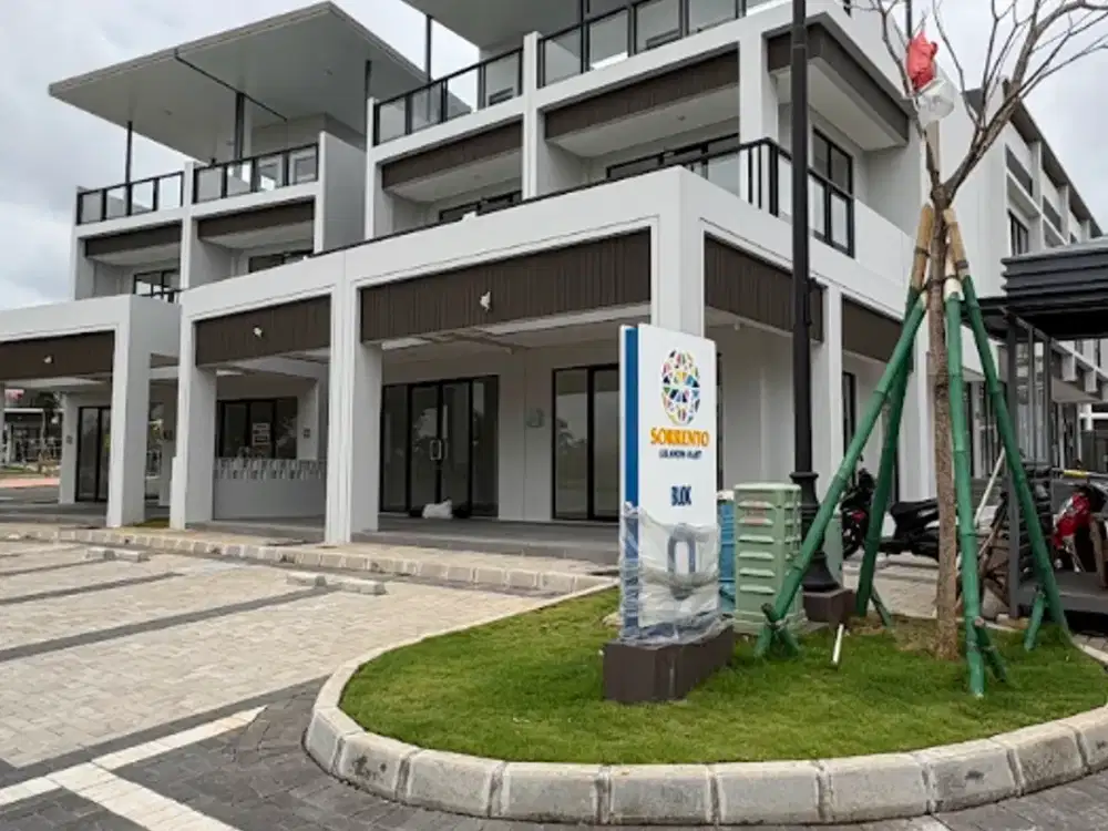RUKO SORENTO GRANDE EAST, GADING SERPONG   HADAP DANAU TYPE ALFRESCO