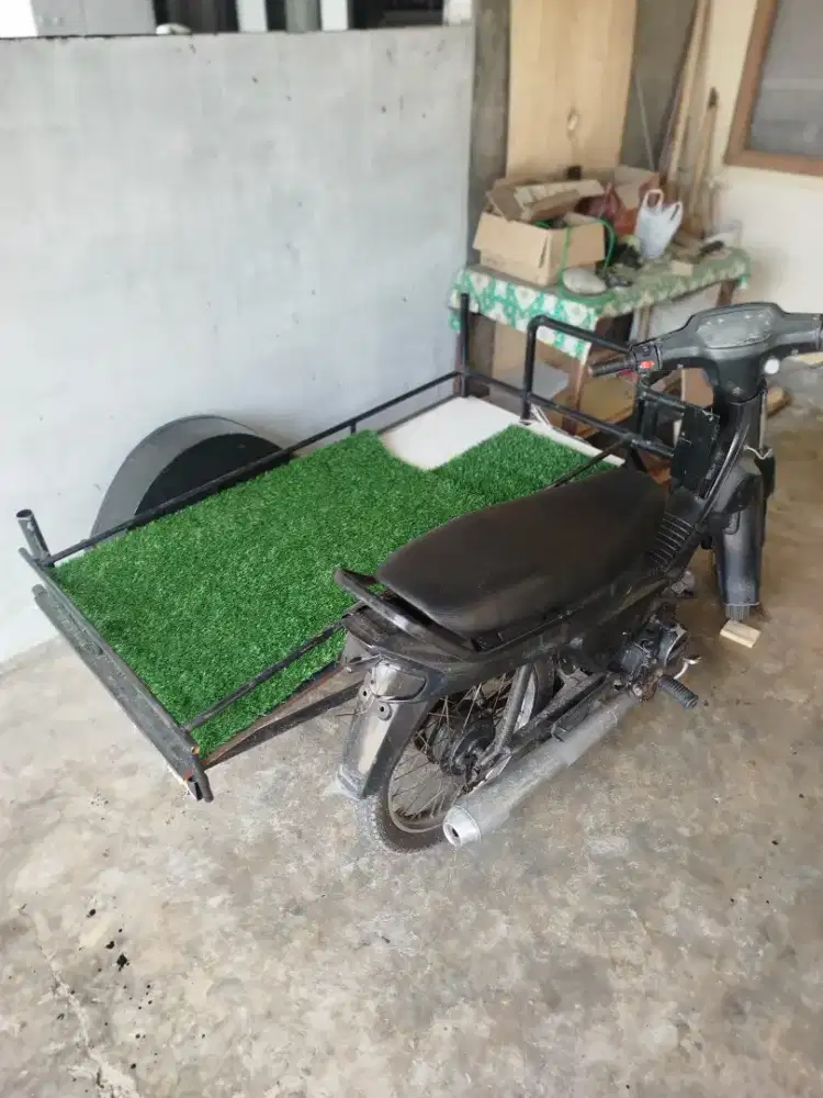 Becak mesin grand