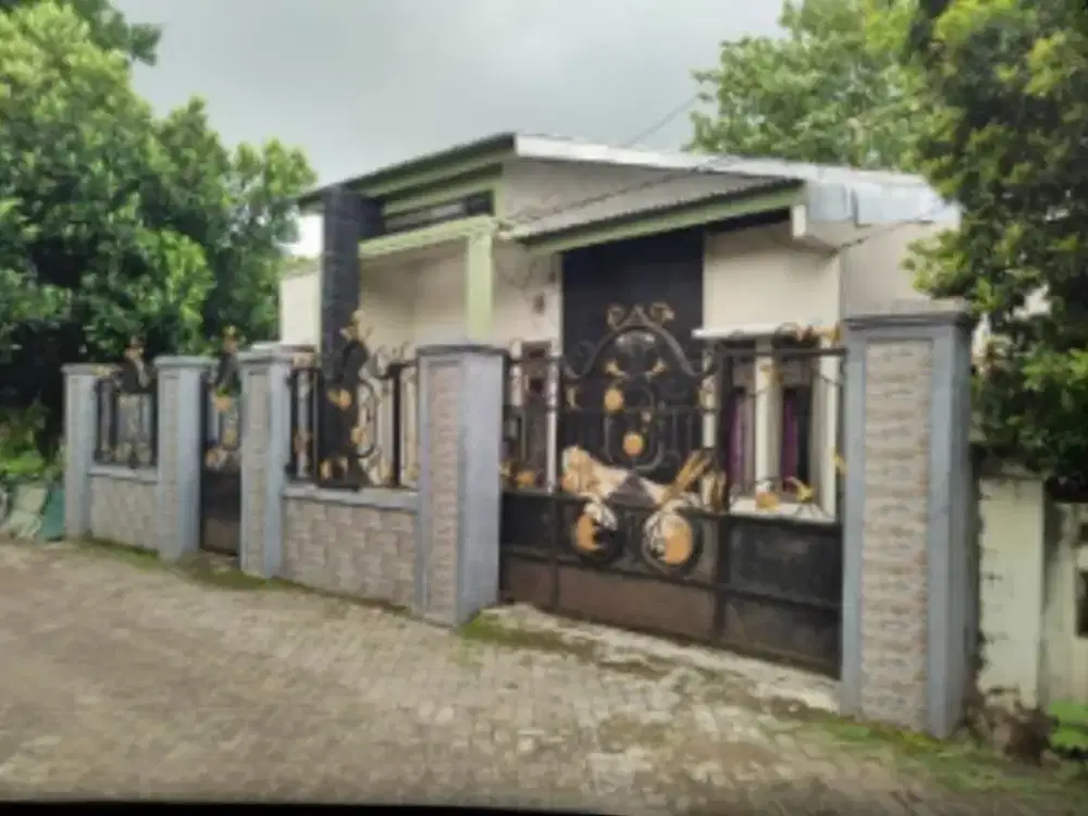 Dijual Rumah sekitar Jalan Poros Kariango, Maros