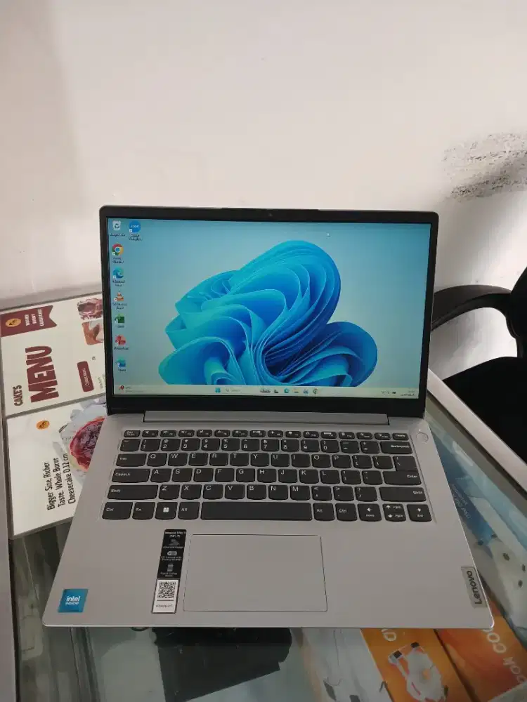 Laptop Lenovo Ideapad slim 1i Intel N4020 Ram 8 Ssd 256