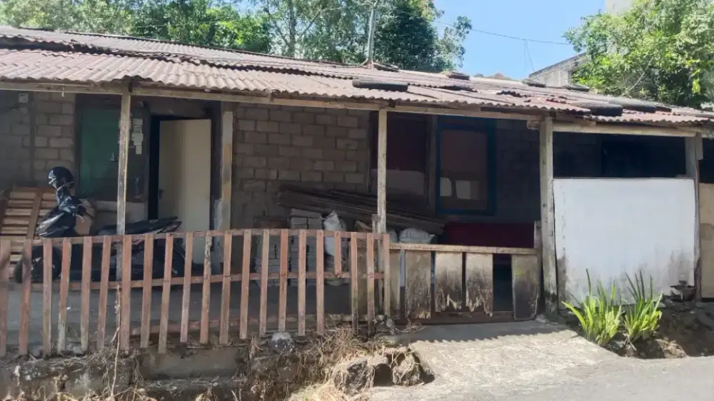 JUAL RUMAH STRATEGIS DEKAT KOTA TOMOHON
