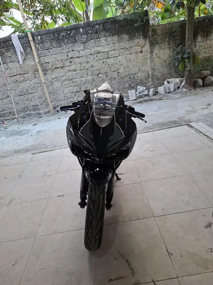 Cbr250rr 2023 black fredoom
