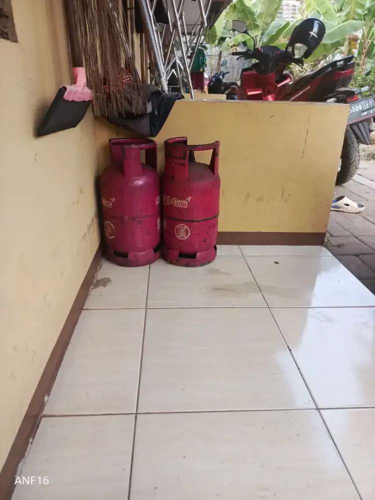 Tabung gas 5,5 kg