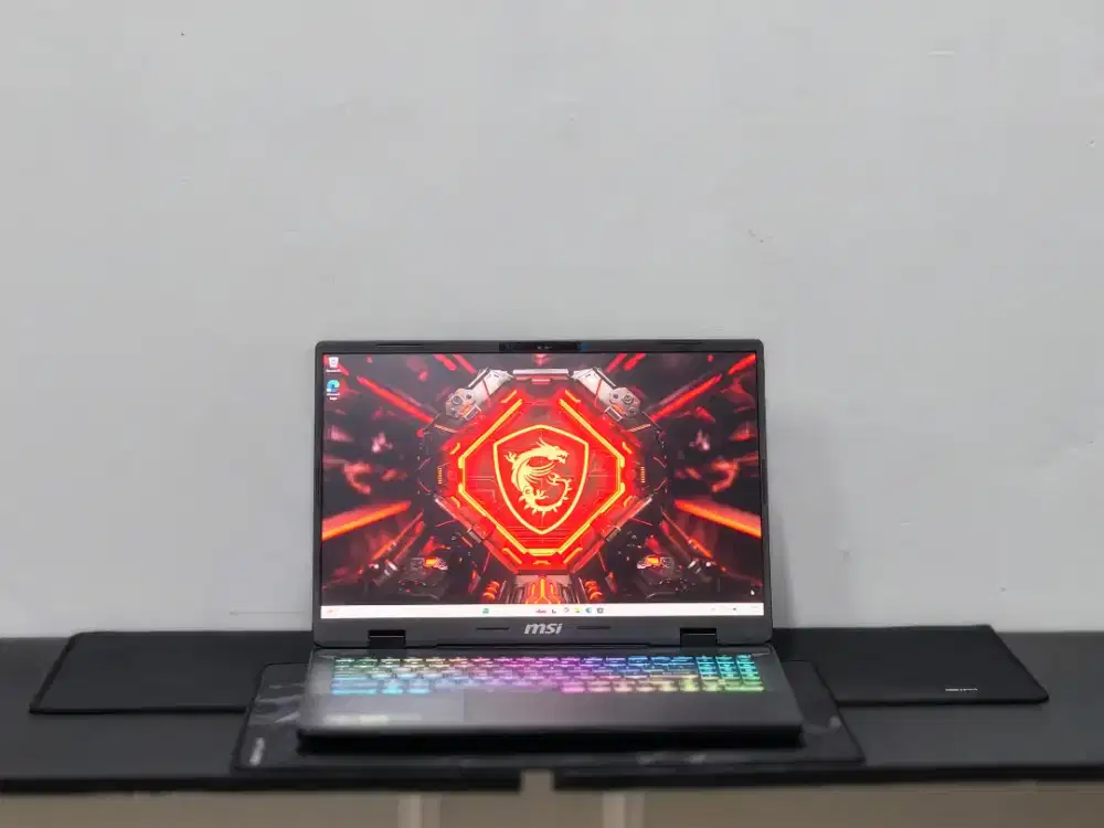 LAPTOP GAMING MSI CROSSSHAIR A16 HX D8WGKG R9-8940HX RTX 5070 240Hz