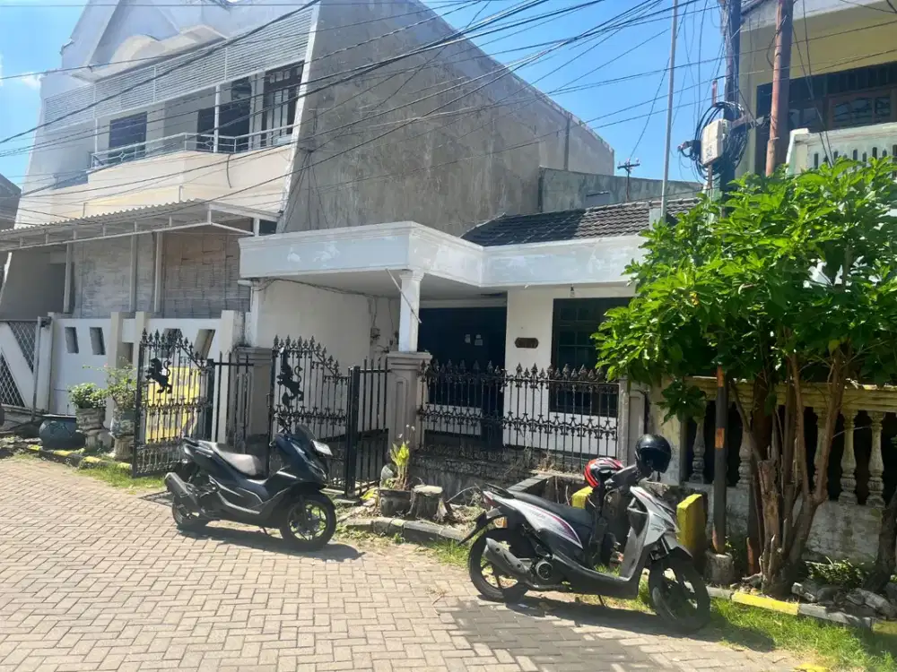 Rumah strategis Darmo indah tengah kota