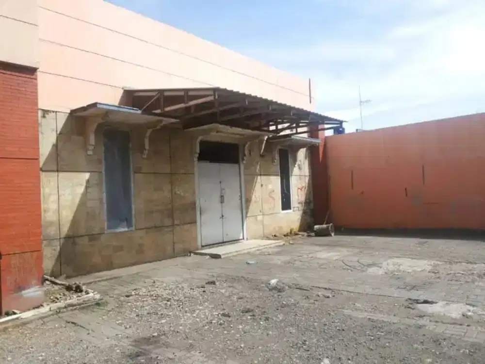 Tanah Komersial Luas Bonus Bagunan di Penggilingan Cakung