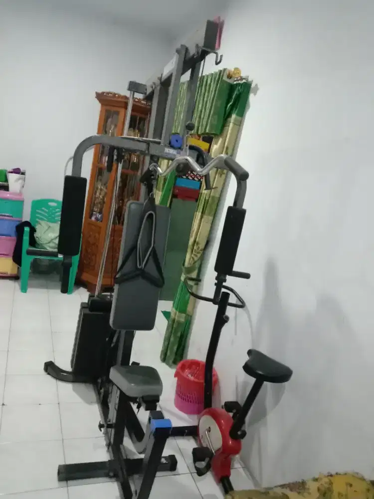 Alat gym fitnes