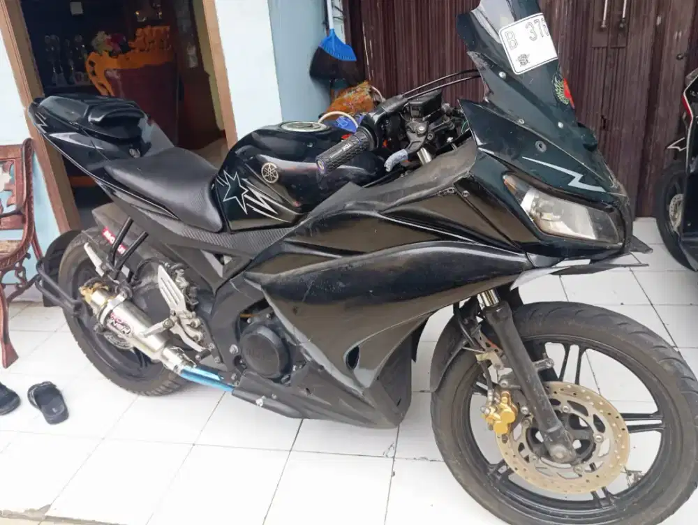 2unit r15 dan VIXION R 2017 BCA LEBIH BAIK