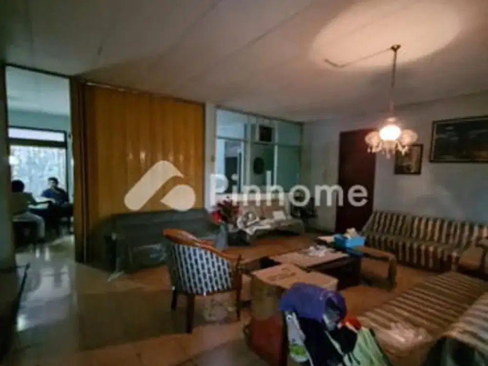 Dijual Rumah di Menteng Atas, Lt.480m2,Full Furnished, SHM, Harga : 10.8M
