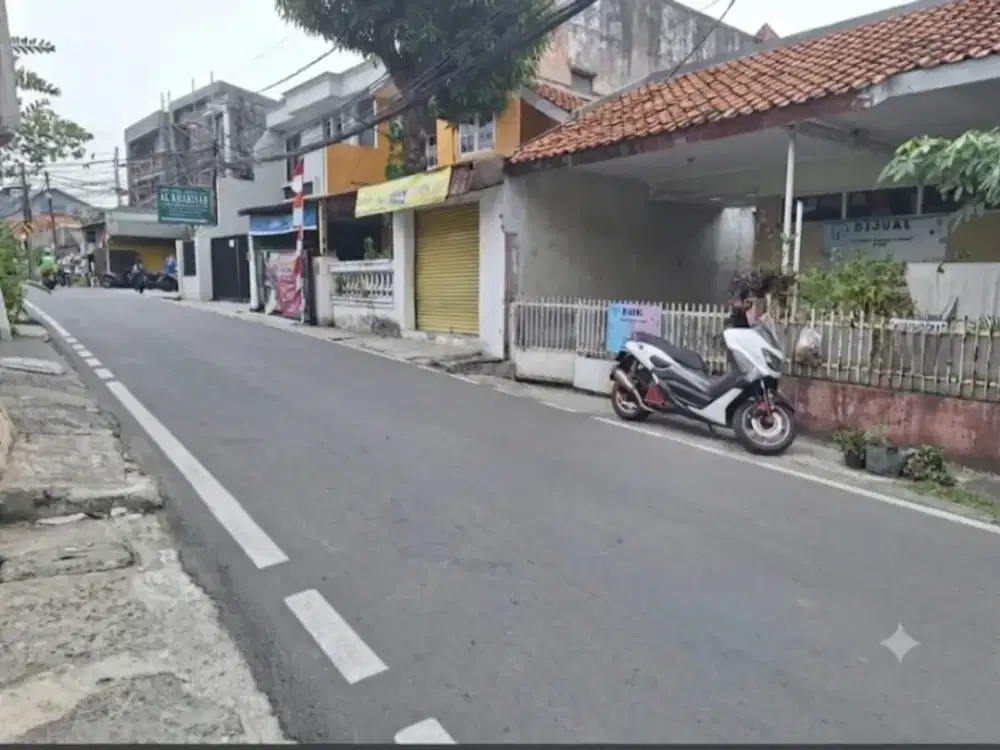 DIJUAL RUMAH LAMA HITUNG TANAH LOKASI PINGGIR JALAN COCOK BUAT USAHA DI TEROGONG CILANDAK BARAT JAKARTA SELATAN