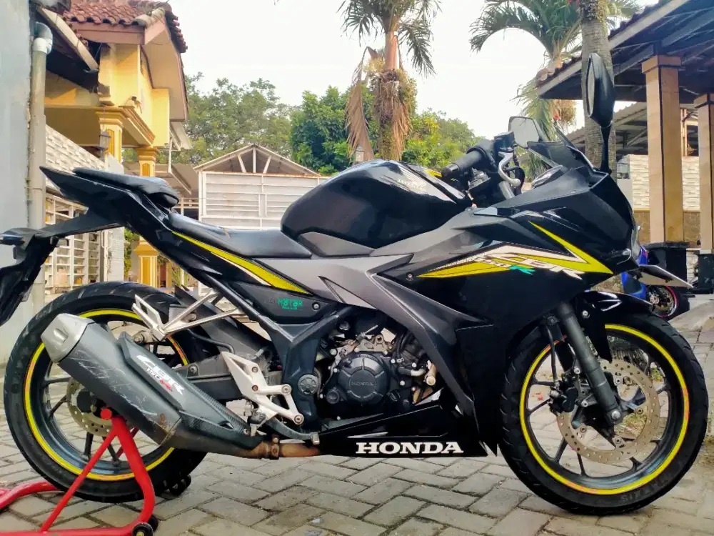 Honda CBR facelift lengkap sehat mesin segel kterangan detail dibawah