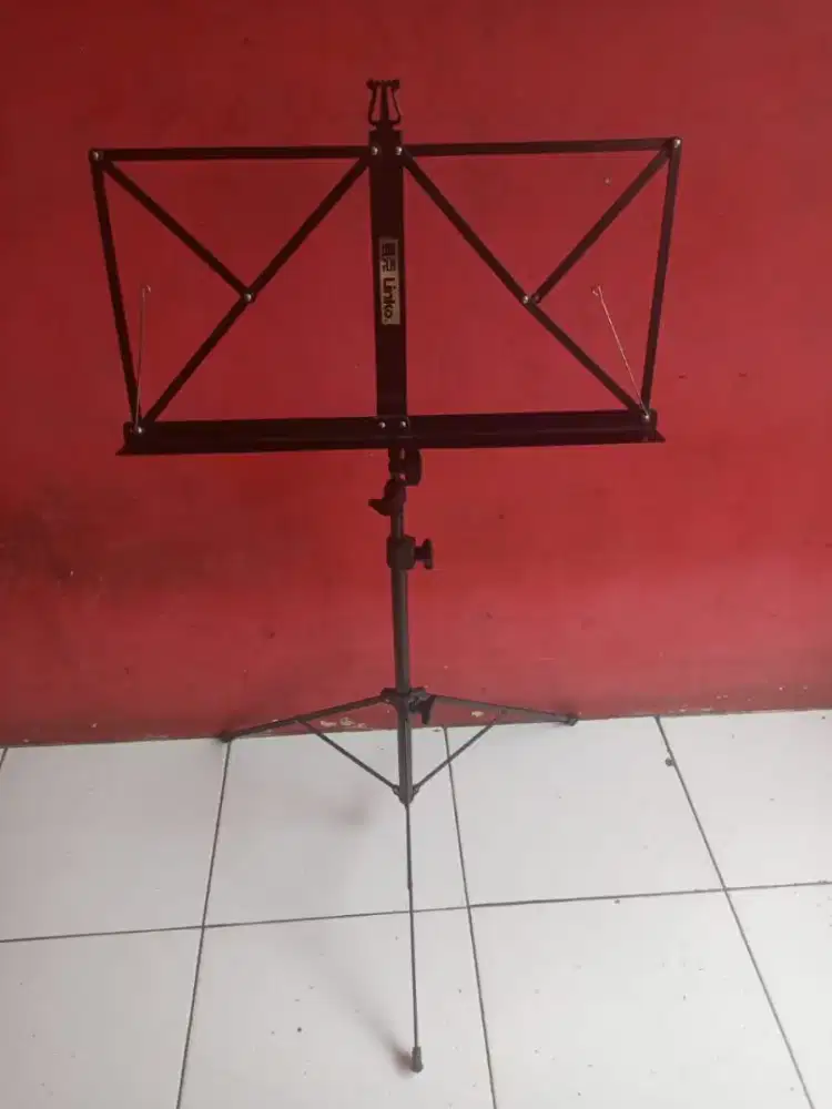 Stand buku partitur
