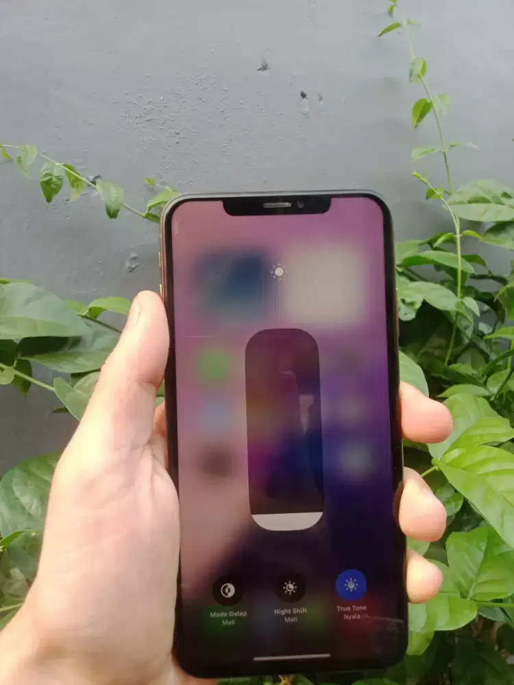 iPhone xs max 64gb gold