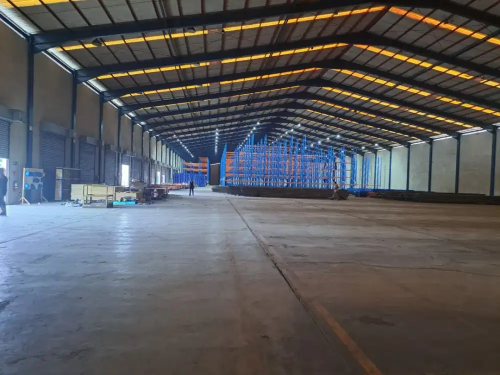 Gudang Besar Siap Operasional di Kawasan Industri Cibuntu Bekasi