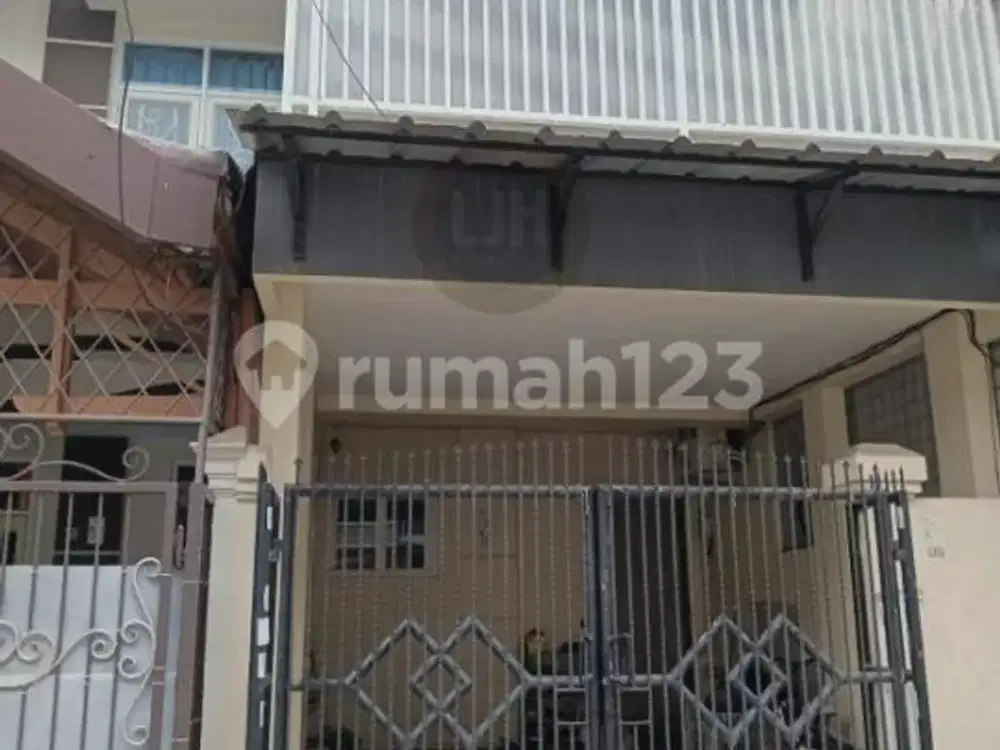 Rumah Siap Huni di Perum Taman Palem Lestari, Cengkareng Barat, Jakarta Barat