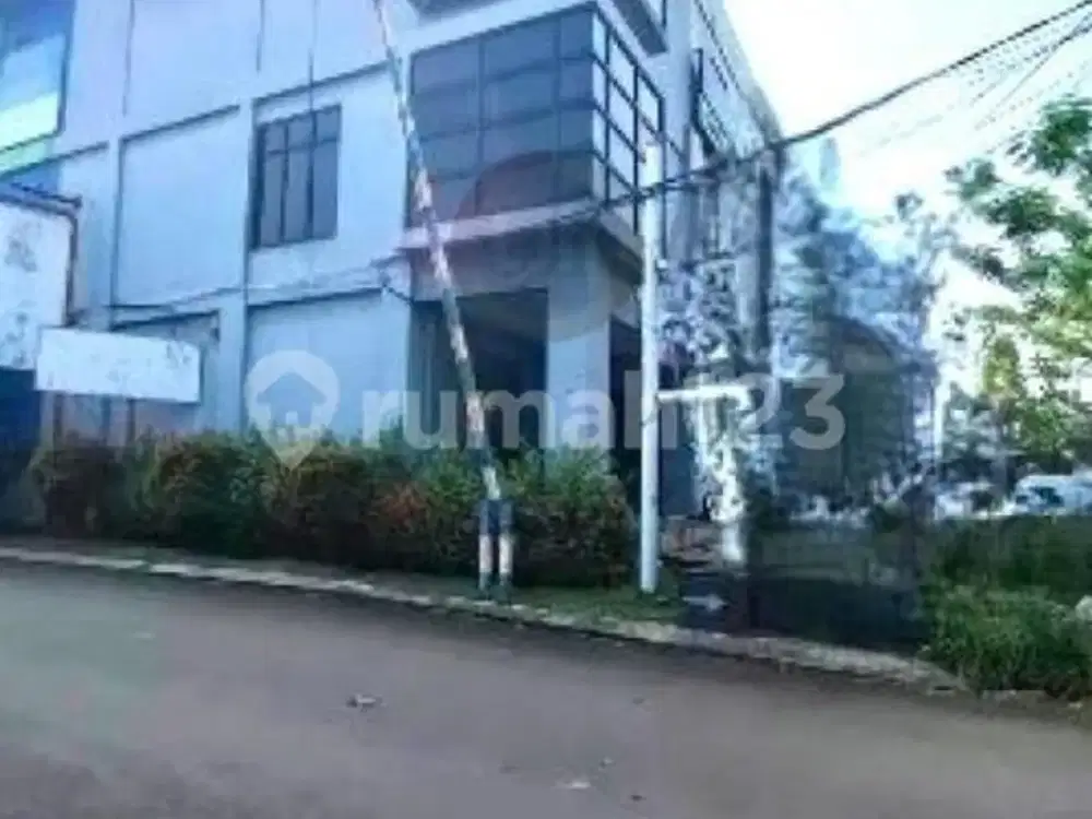 Ruko 3 Lantai Posisi Strategis di Jl Ry Alternatif Cibubur, Gunung Putri, Bogor