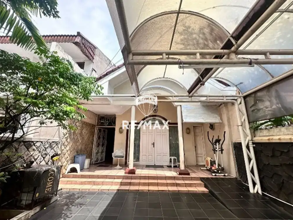 Rare Item! Rumah Klasik di Menteng Jl. Lombok – SHM, Lokasi Elit & Sangat Strategis