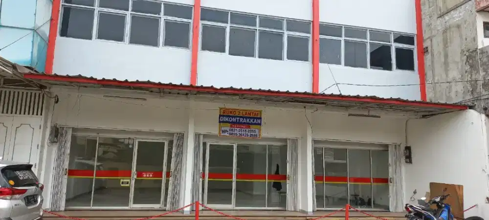 Disewakan/Dikontrakkan 3 Ruko gandeng 2 lantai utk ruang usaha