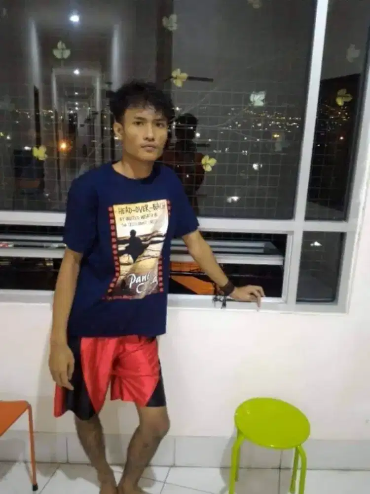 Saya lagi sedang mencari kerjaan