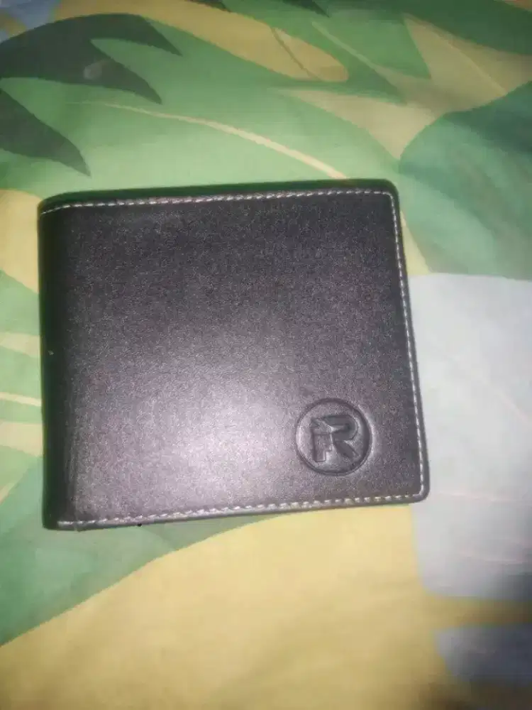 Dompet Pria, Slot kartu banyak