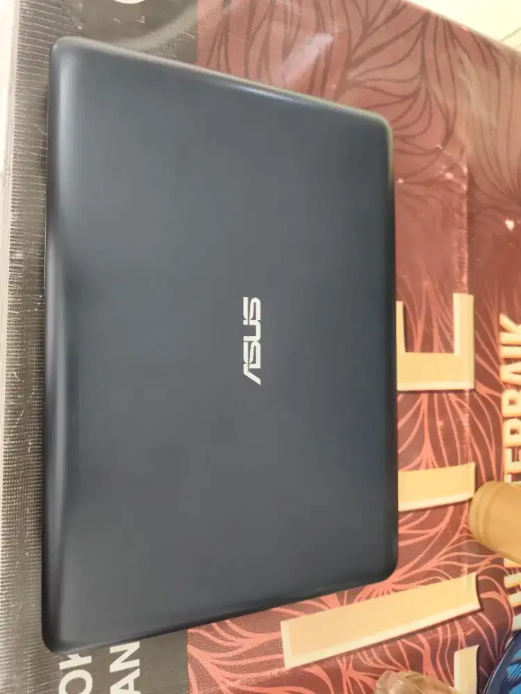 Dijual cepat Laptop Asus E402Y