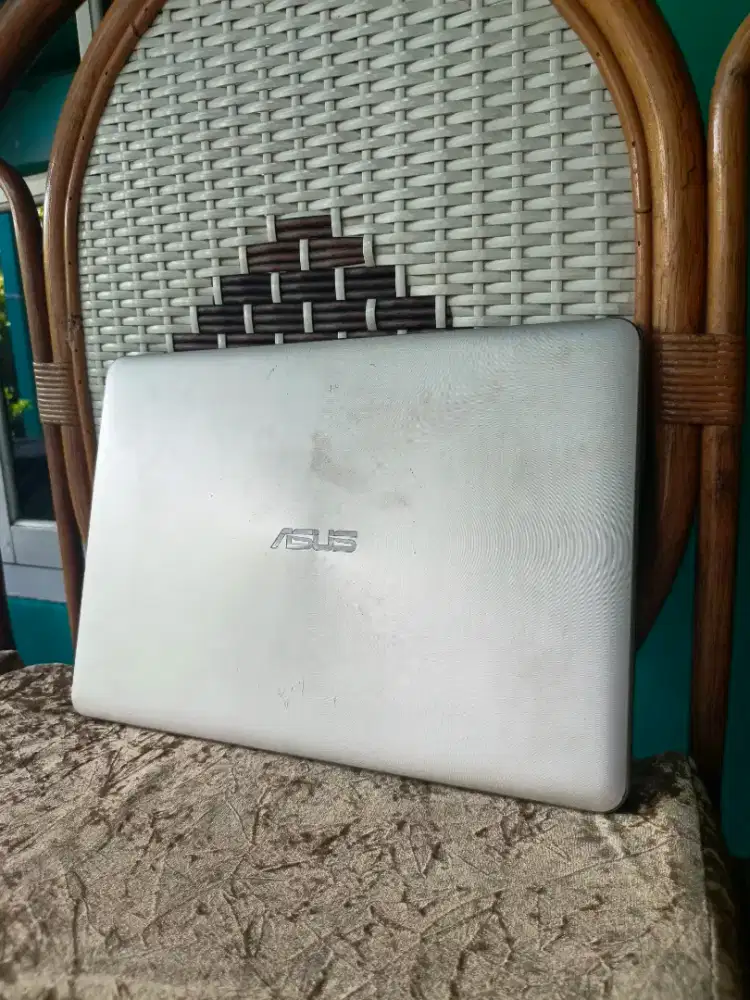 ‎LAPTOP ASUS VIVOBOOK A442U i5 Gen 8, SSD 128Gb, HDD 1TB, RAM 4GB