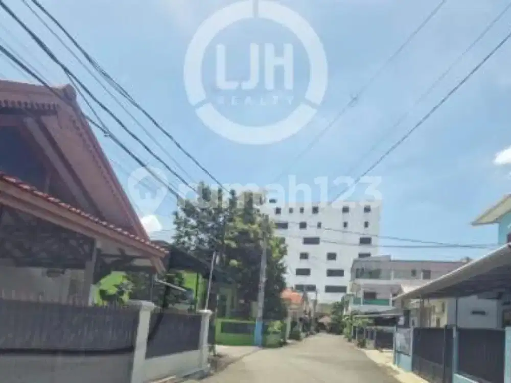 Rumah Cantik Siap Huni di Komplek Perindustrian, Depok.