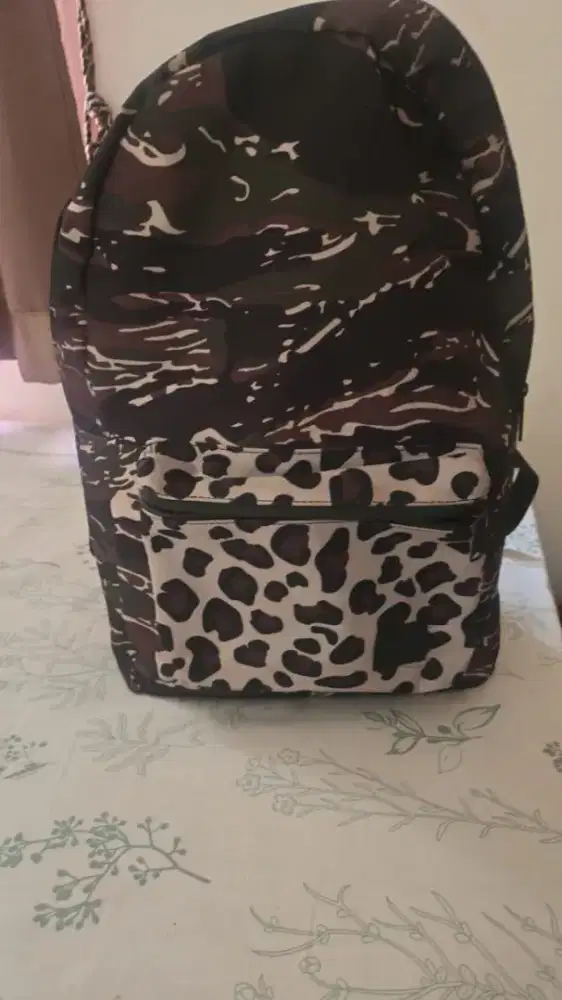 Herschel leopard original