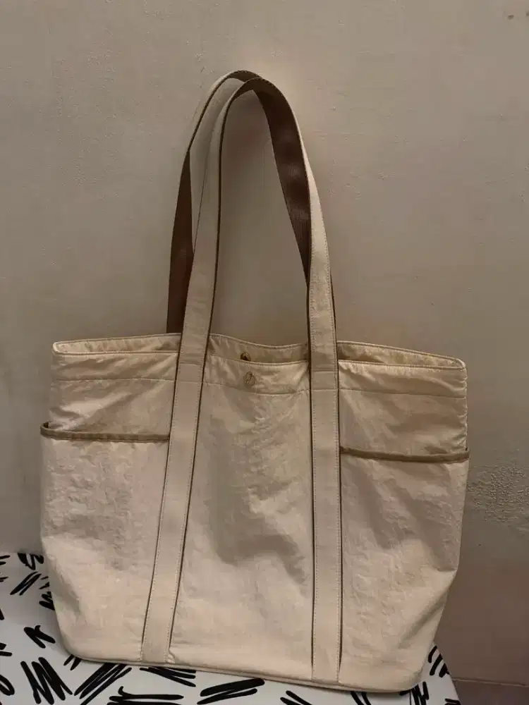 Lululemon totebag