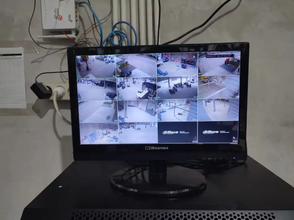 Monitor cctv 16 Wearnes