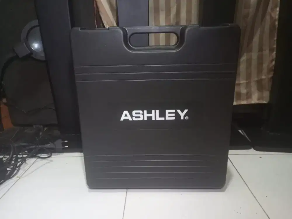 Box mic Ashley m