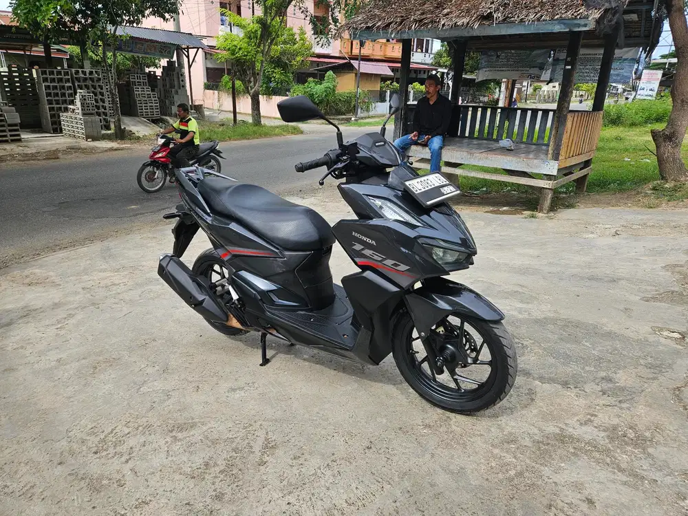 Di jual honda varip 160 tahun 2022