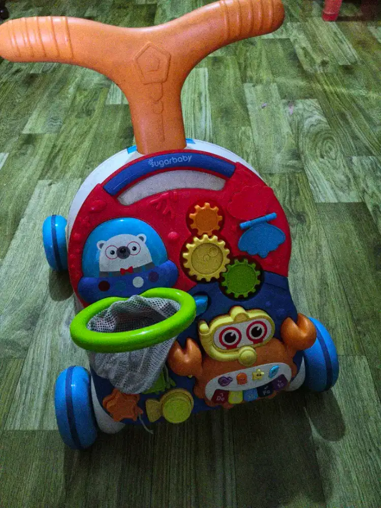 Mainan bayi buat dorong dorong