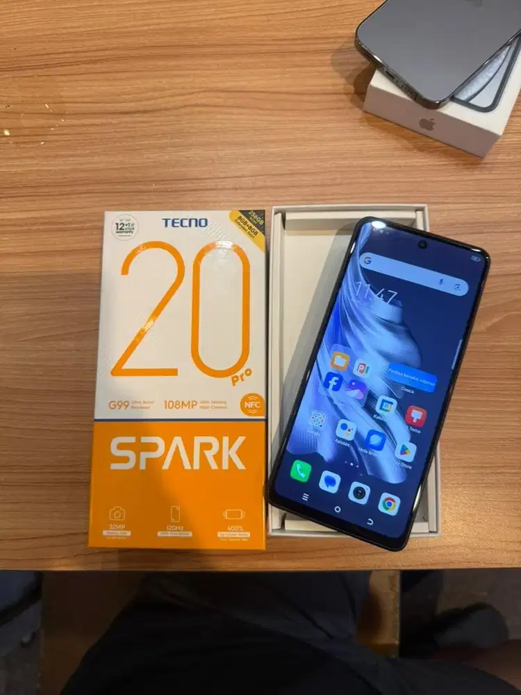 Tecno spark 20 pro 8/256 Hp dus aja mulus