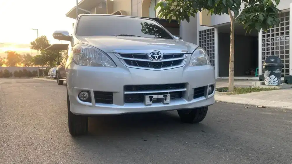 Avanza G 2011 km 67 rb Full ori pabrik