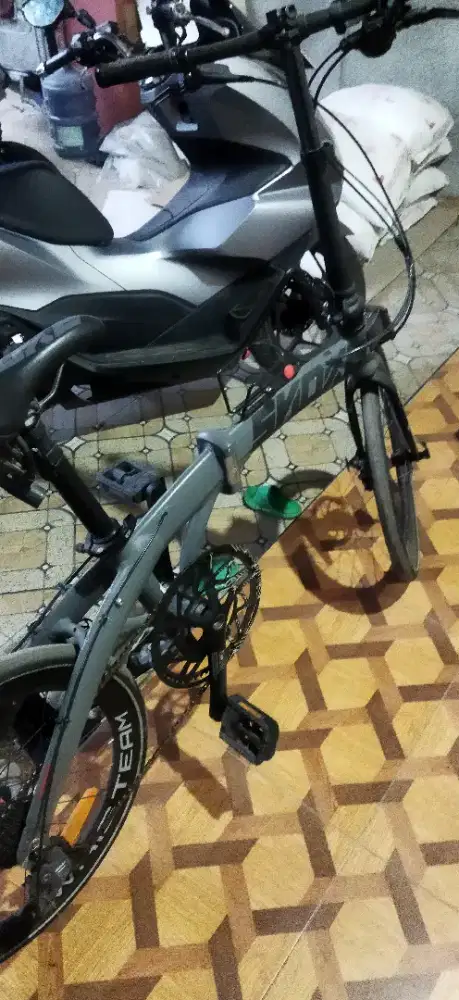 sepeda lipat element camp snoke