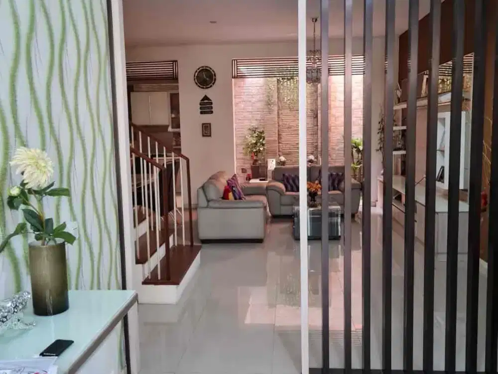 Disewakan Rumah Besar Mewah Furnish Bagus Citra Garden Sidoarjo Kota