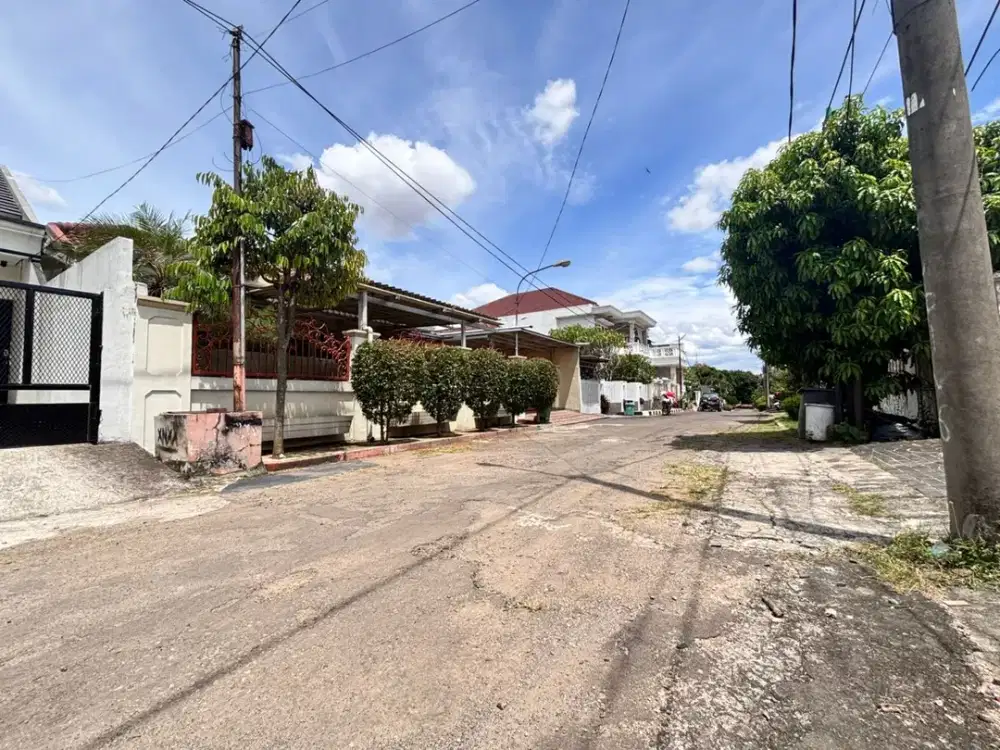 Tanah Termurah Dalam Perumahan di Cinere - SHM Langsung Proses Balik Nama - 10 Menit Tol