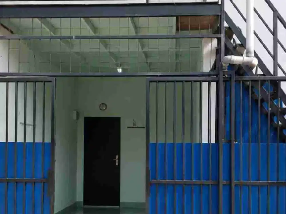 Dijual rumah bekas konveksi