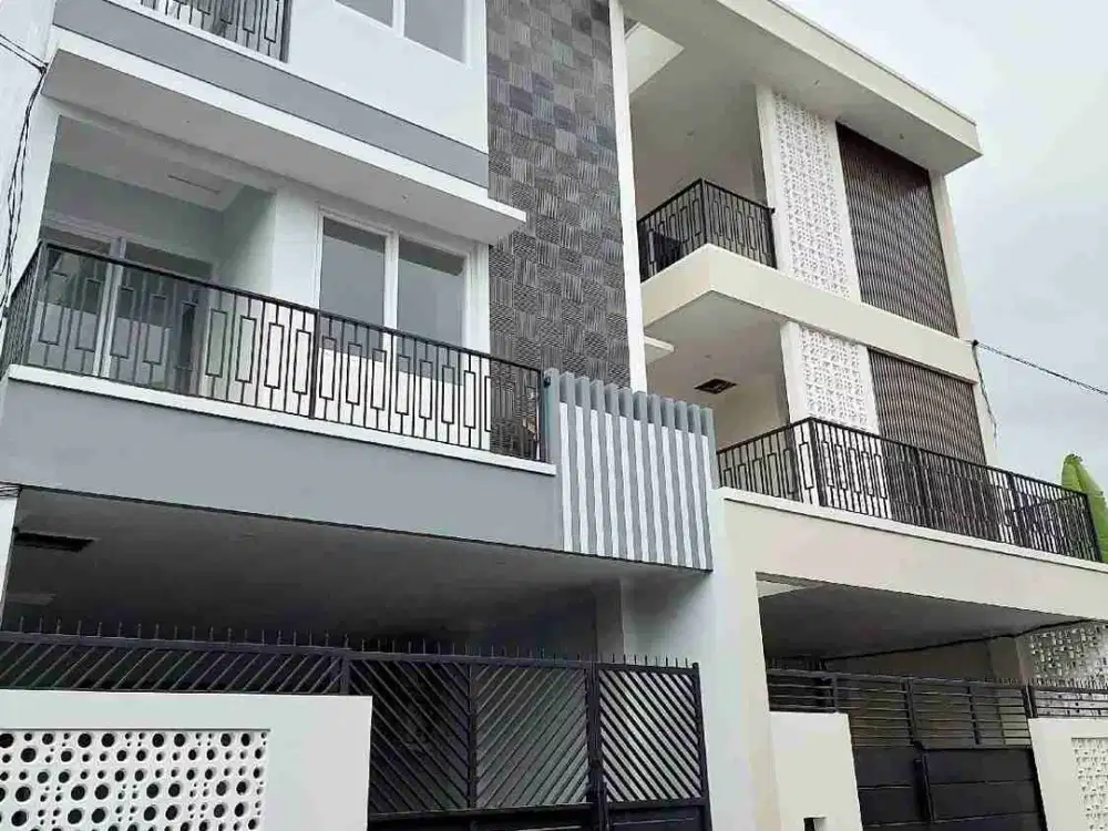 Dijual kost bangunan baru full penghuni