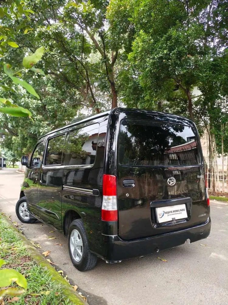 [MOBIL USAHA] DP 11JT GRANMAX D 1.3 BENSIN MT 2020 HITAM