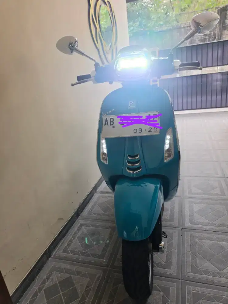 Dijual Koleksi Pribadi Piaggio Vespa Sprint 150 iGET ABS plat AB